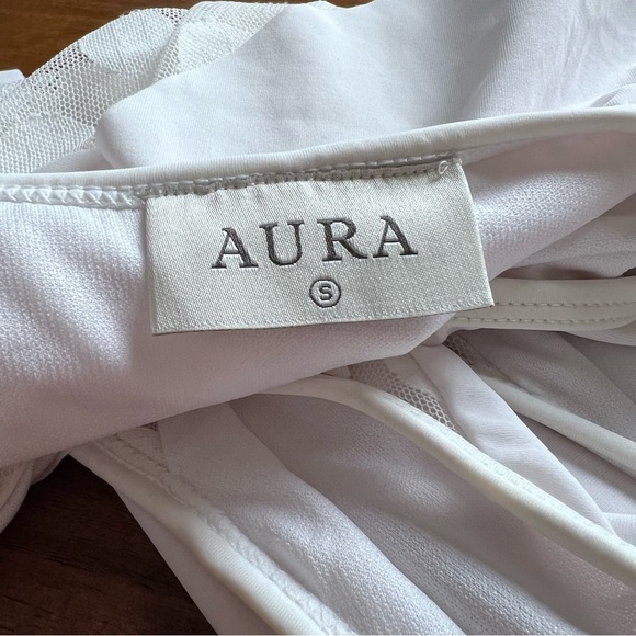 Aura White One Piece Swimsuit Sheer Panels Polka Dots Off Shoulder Size Small - Picture 4 of 11